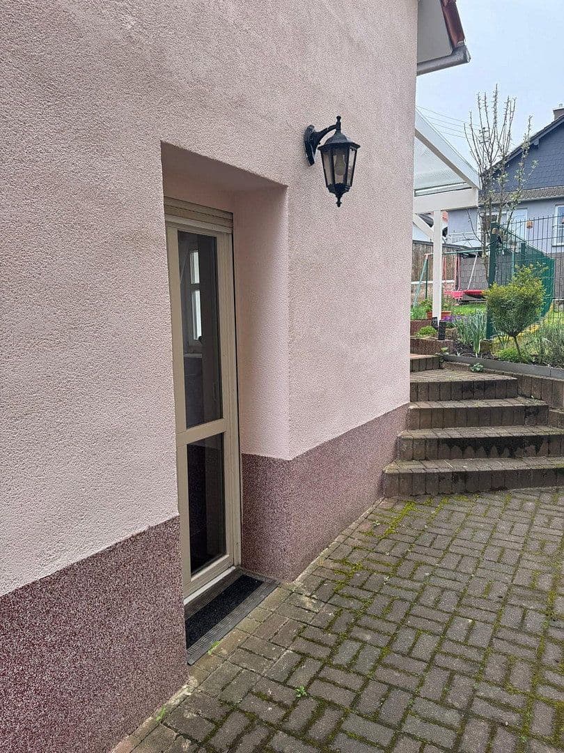 Predaj domu 180 m², pozemek 500 m², Schmelz, Sársko Predaj domu 180 m², pozemek 500 m², Schmelz, Sársko