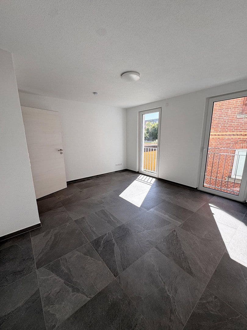 Prenájom bytu 3-izbový 85 m², Sindelfingen, Bádensko-Wurttembersko Prenájom bytu 3-izbový 85 m², Sindelfingen, Bádensko-Wurttembersko