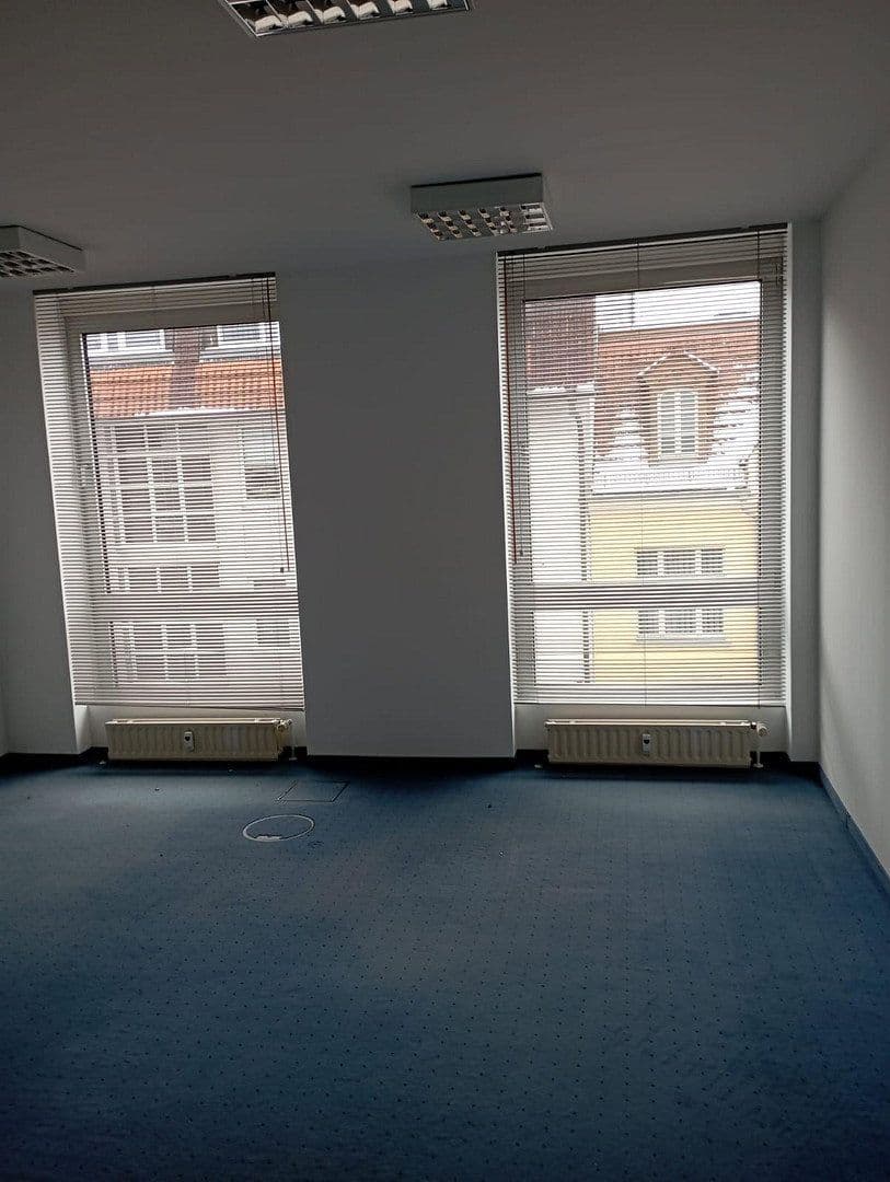 Prenájom kancelárie 76 m², Baruther Strasse 20/21, Zossen, Brandenbursko Prenájom kancelárie 76 m², Baruther Strasse 20/21, Zossen, Brandenbursko
