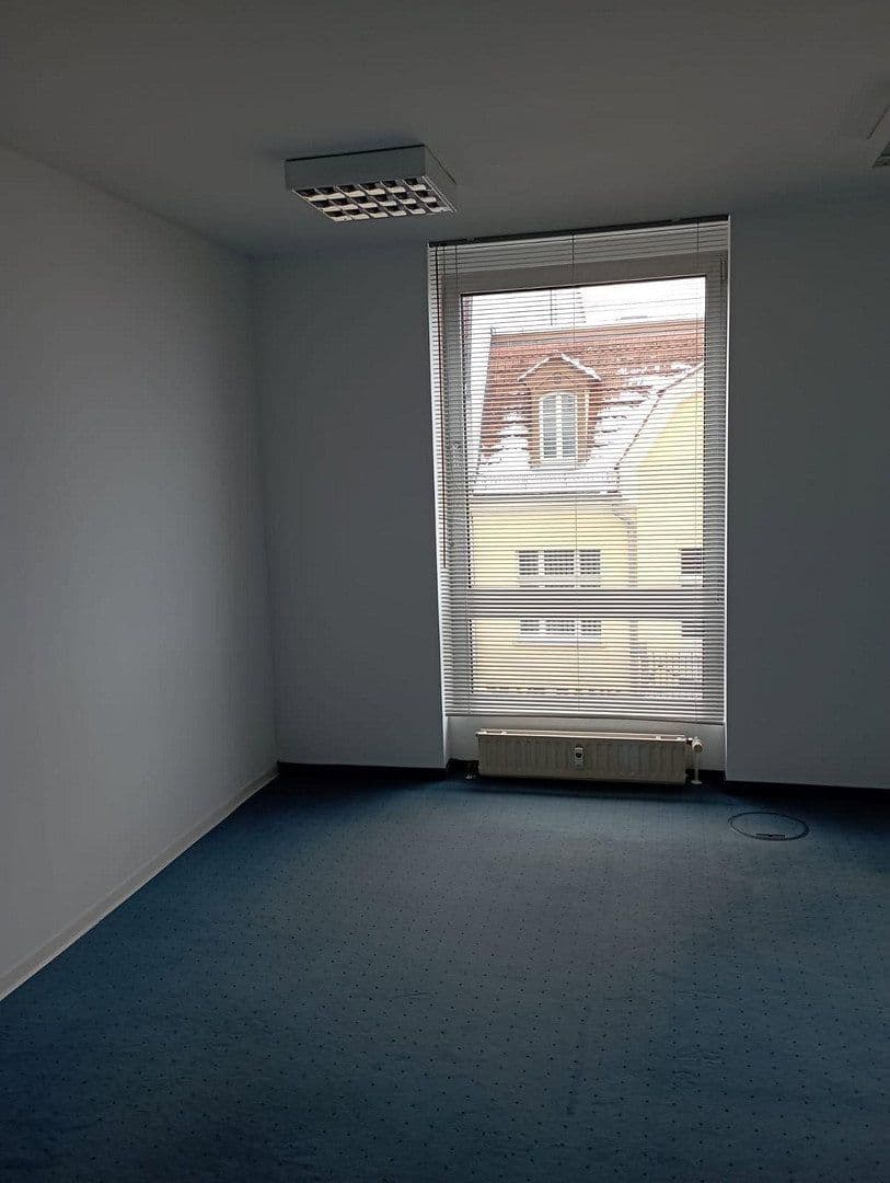 Prenájom kancelárie 76 m², Baruther Strasse 20/21, Zossen, Brandenbursko Prenájom kancelárie 76 m², Baruther Strasse 20/21, Zossen, Brandenbursko
