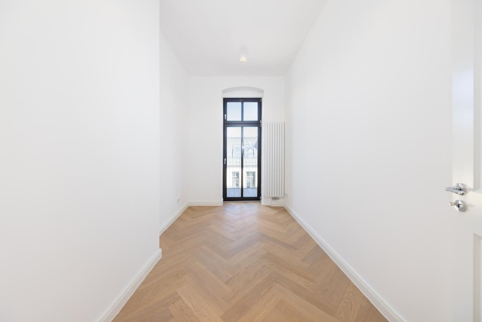 Prenájom bytu 3-izbový 62 m², Schöneberger Str. 9, Berlin, Berlín Prenájom bytu 3-izbový 62 m², Schöneberger Str. 9, Berlin, Berlín