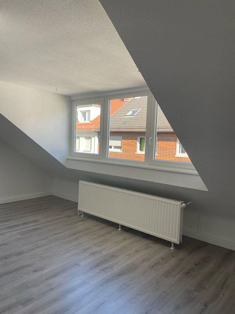 Prenájom bytu 2-izbový 68 m², Halbergstraße 27, Ludwigshafen, Porýnie-Falcko Prenájom bytu 2-izbový 68 m², Halbergstraße 27, Ludwigshafen, Porýnie-Falcko