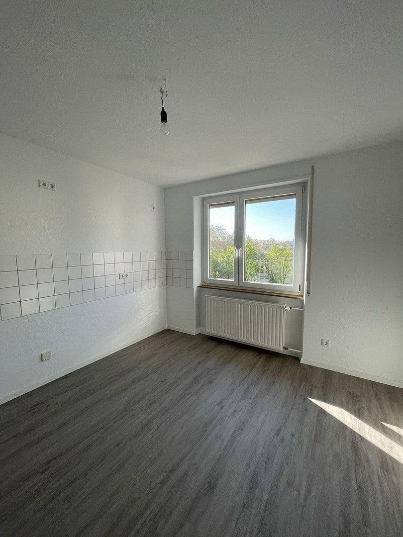 Prenájom bytu 2-izbový 68 m², Halbergstraße 27, Ludwigshafen, Porýnie-Falcko Prenájom bytu 2-izbový 68 m², Halbergstraße 27, Ludwigshafen, Porýnie-Falcko