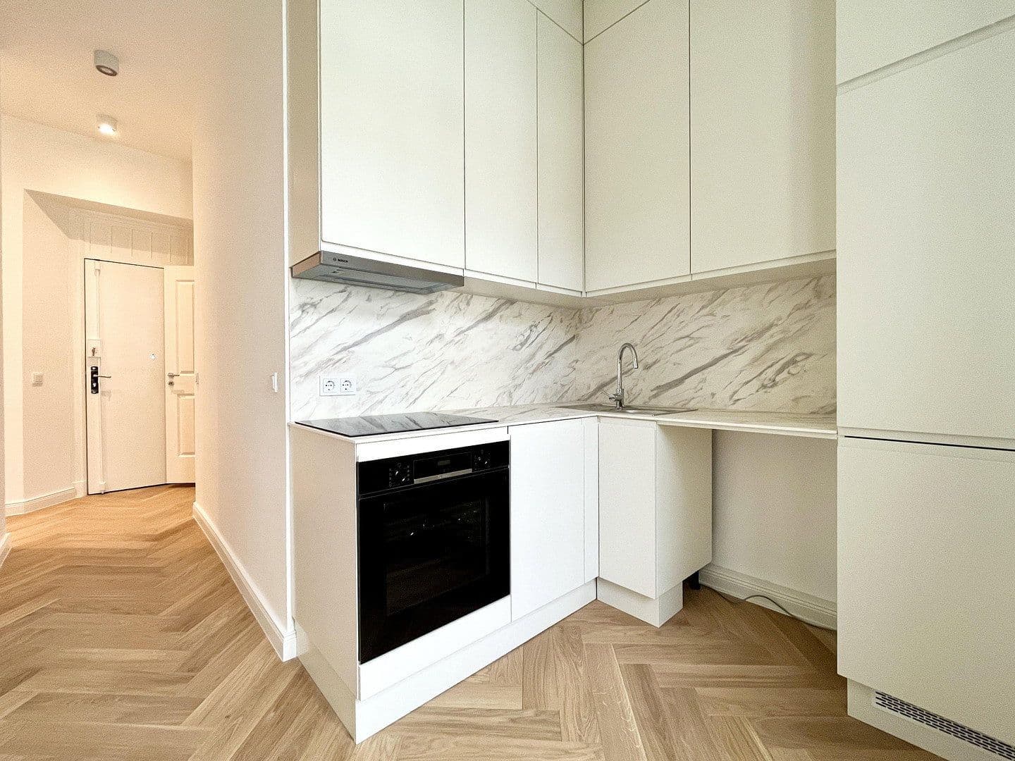 Prenájom bytu 2-izbový 50 m², Schöneberger Str. 9, Berlin, Berlín Prenájom bytu 2-izbový 50 m², Schöneberger Str. 9, Berlin, Berlín