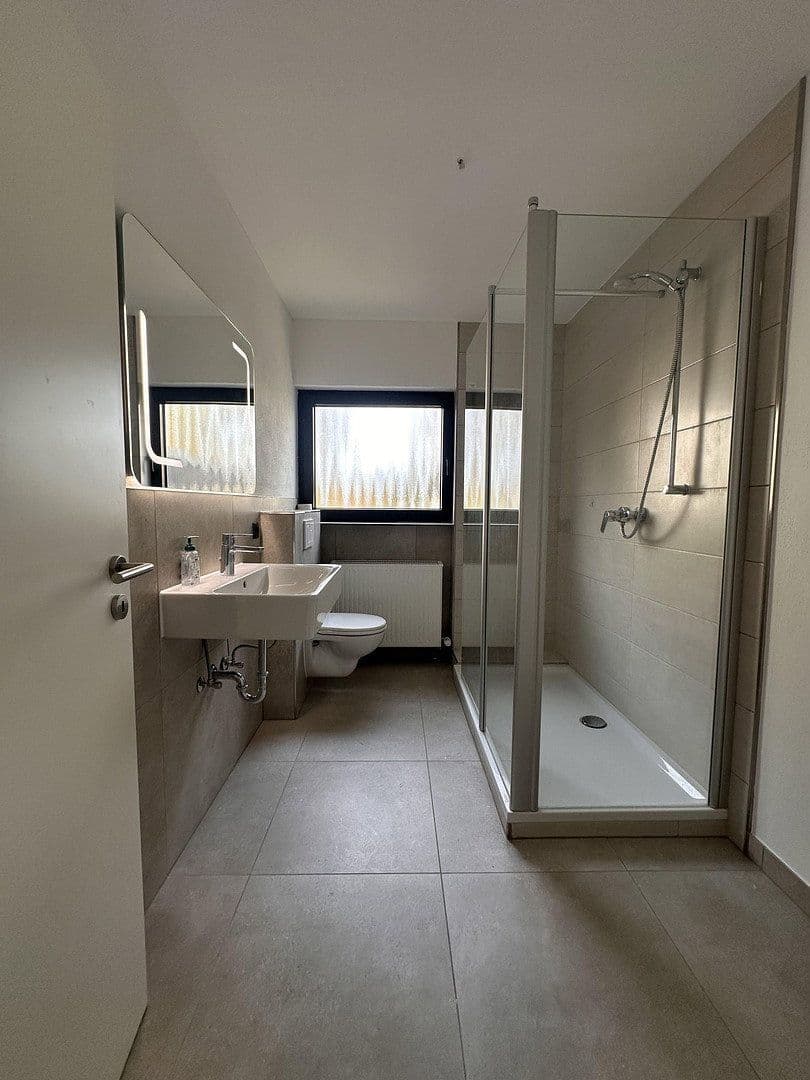 Prenájom bytu 3-izbový 77 m², Parkstrasse 25, Ehlscheid, Porýnie-Falcko Prenájom bytu 3-izbový 77 m², Parkstrasse 25, Ehlscheid, Porýnie-Falcko