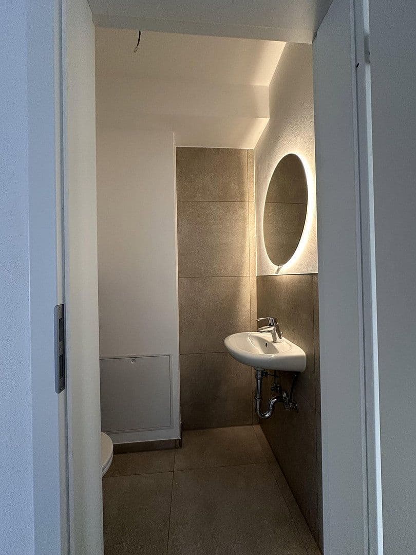 Prenájom bytu 3-izbový 77 m², Parkstrasse 25, Ehlscheid, Porýnie-Falcko Prenájom bytu 3-izbový 77 m², Parkstrasse 25, Ehlscheid, Porýnie-Falcko