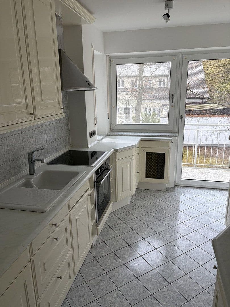 Predaj bytu 5-izbový 133 m², Harthauserstrasse 38, München, Bavorsko Predaj bytu 5-izbový 133 m², Harthauserstrasse 38, München, Bavorsko