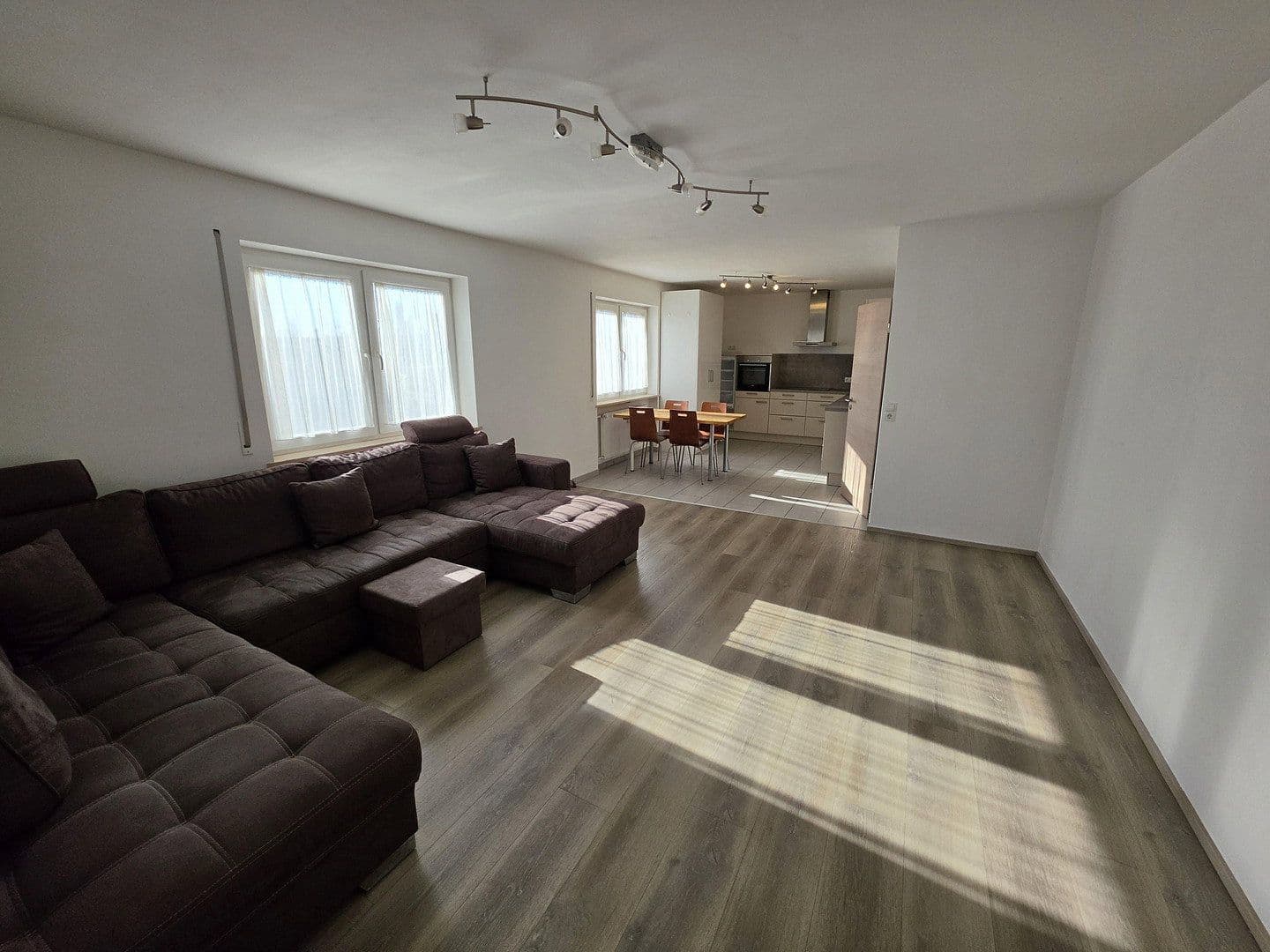 Prenájom bytu 2-izbový 61 m², Henschelring 3, Kirchheim b. München, Bavorsko Prenájom bytu 2-izbový 61 m², Henschelring 3, Kirchheim b. München, Bavorsko