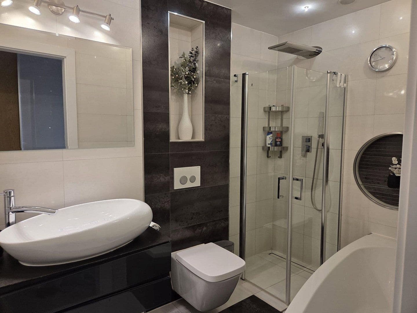 Prenájom bytu 3-izbový 79 m², Fürth, Bavorsko Prenájom bytu 3-izbový 79 m², Fürth, Bavorsko