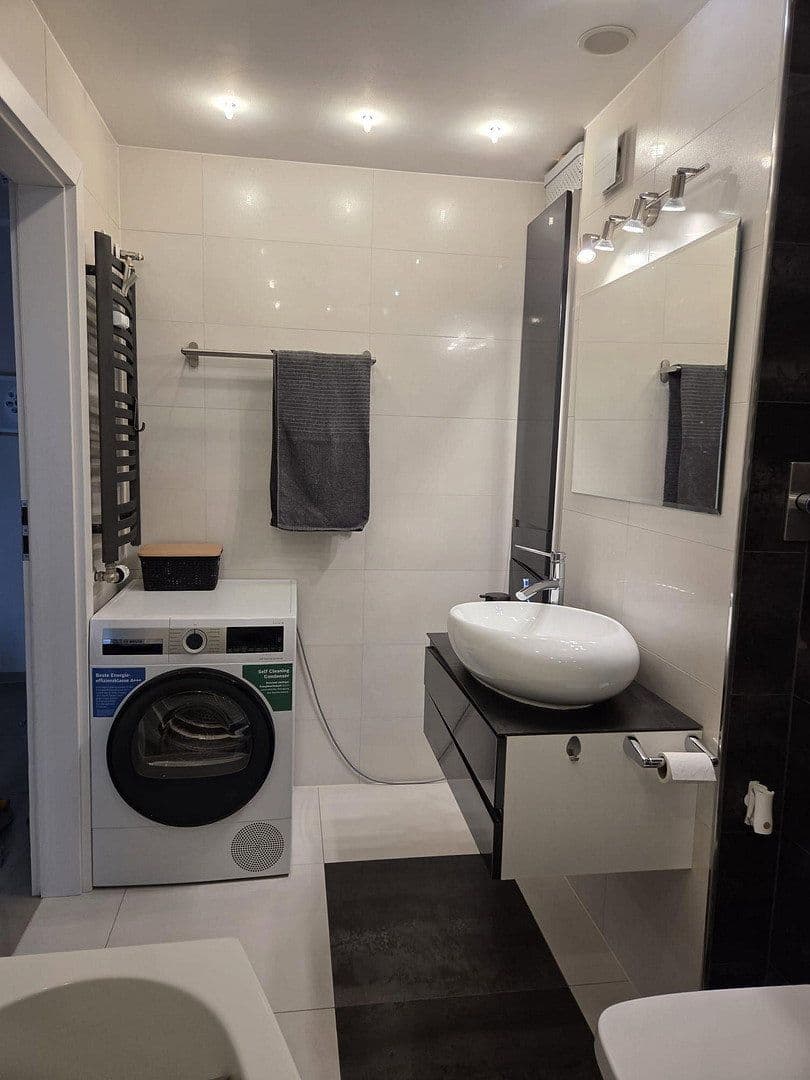 Prenájom bytu 3-izbový 79 m², Fürth, Bavorsko Prenájom bytu 3-izbový 79 m², Fürth, Bavorsko