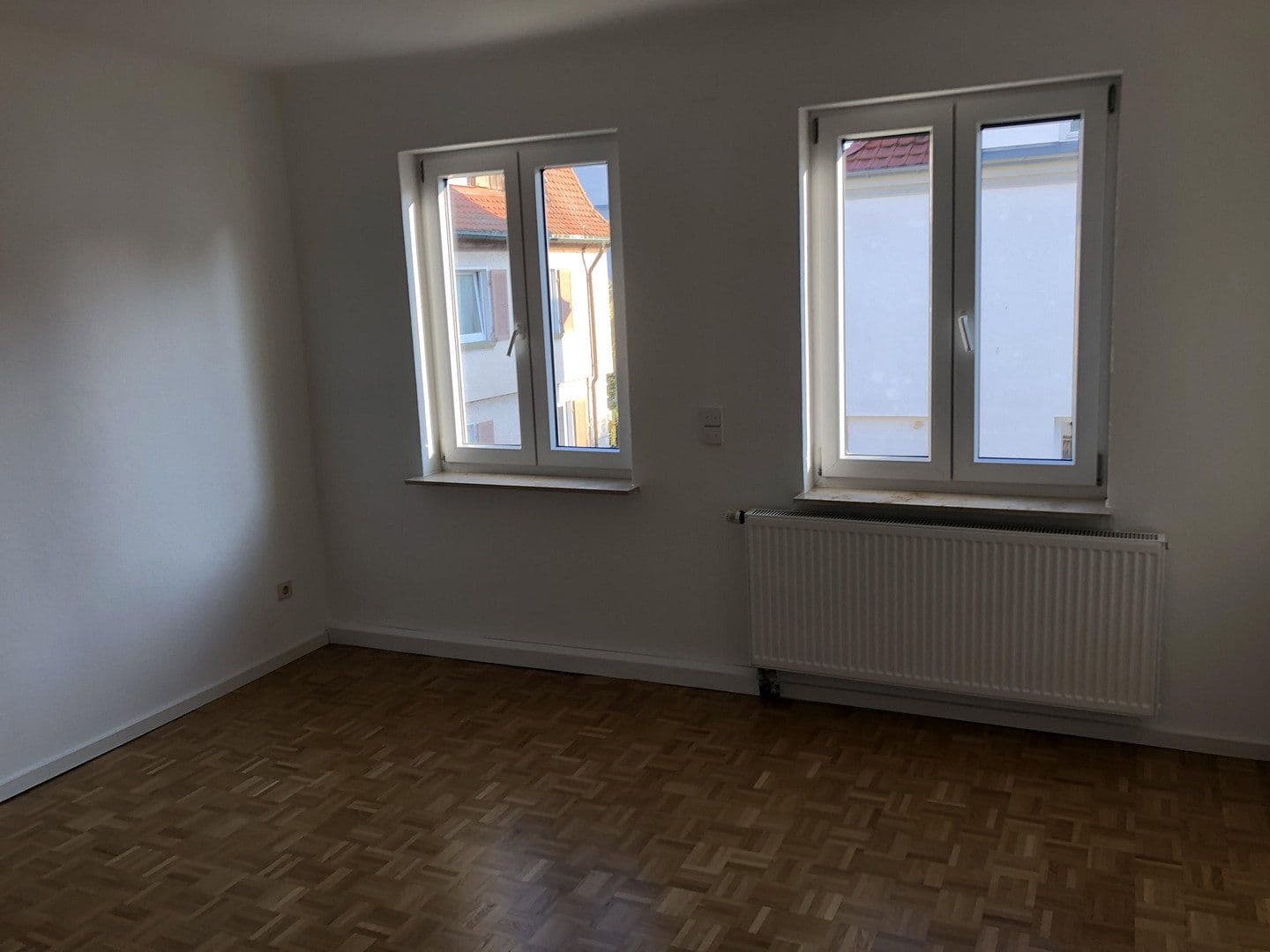 Prenájom domu 140 m², pozemek 200 m², Fellbach, Bádensko-Wurttembersko Prenájom domu 140 m², pozemek 200 m², Fellbach, Bádensko-Wurttembersko