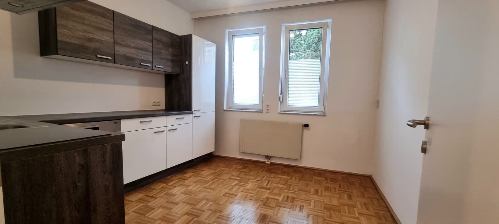 Prenájom kancelárie 53 m², Auhofstraße 129/3, Wien, Viedeň Prenájom kancelárie 53 m², Auhofstraße 129/3, Wien, Viedeň