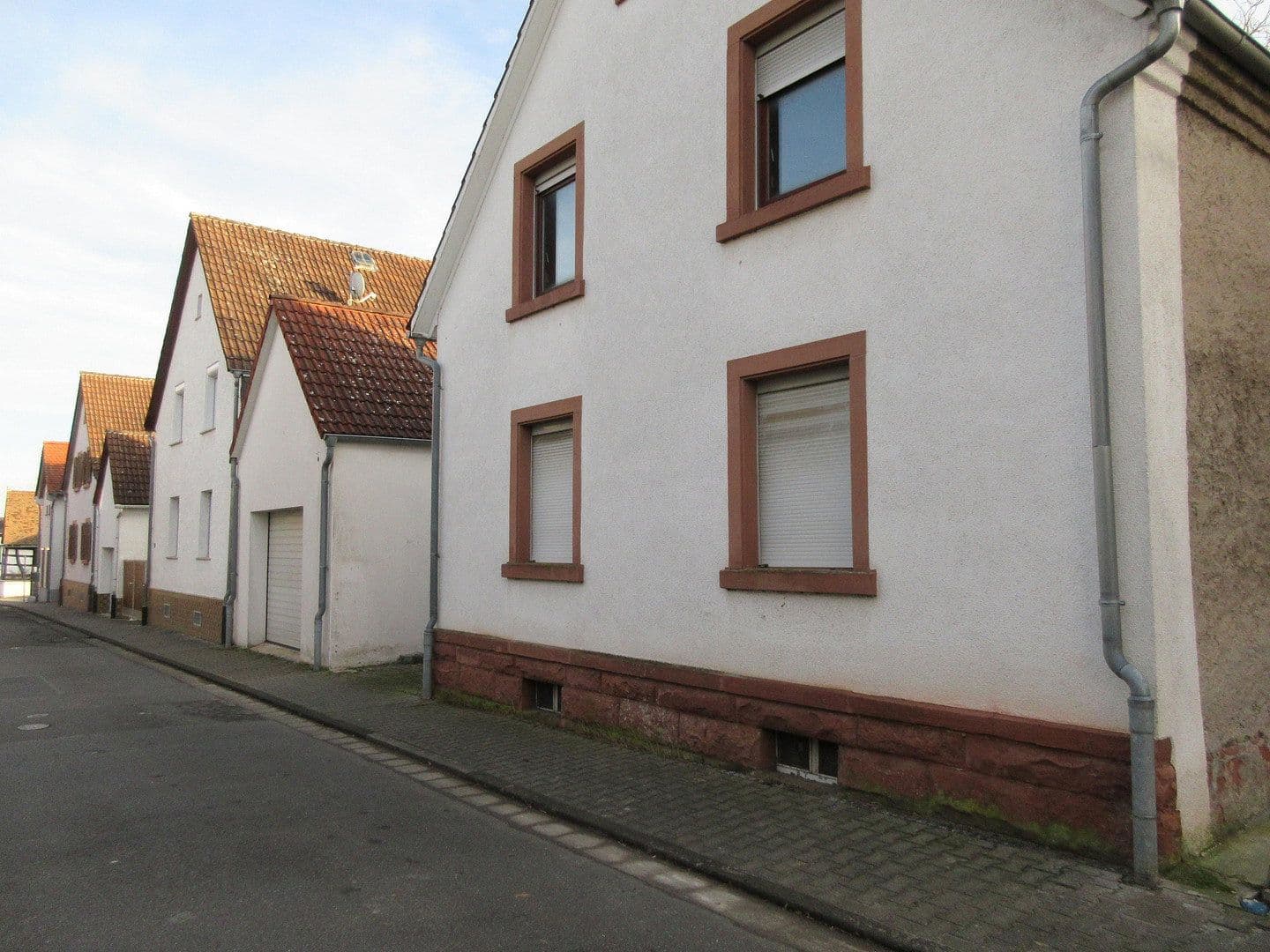 Predaj domu 250 m², pozemek 586 m², Reinheim, Hesensko Predaj domu 250 m², pozemek 586 m², Reinheim, Hesensko