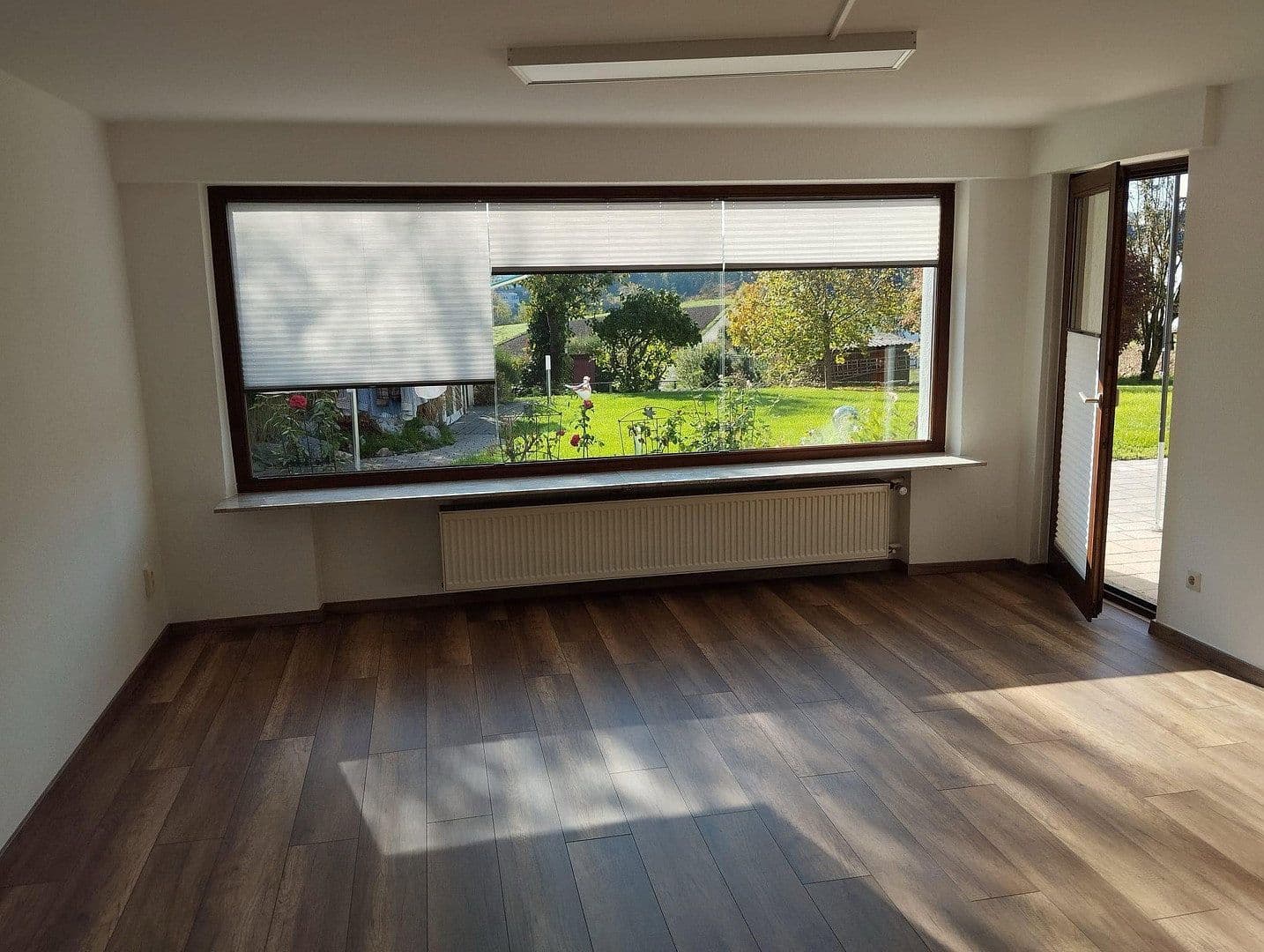 Prenájom bytu 2-izbový 79 m², Mühlacker, Bádensko-Wurttembersko Prenájom bytu 2-izbový 79 m², Mühlacker, Bádensko-Wurttembersko