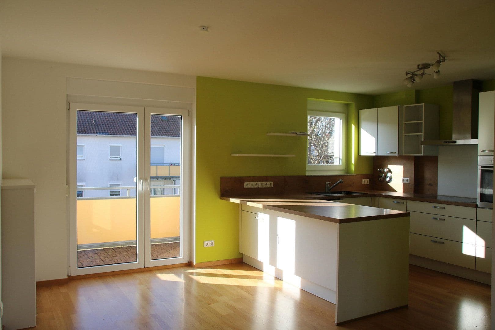 Prenájom bytu 3-izbový 89 m², Hanau, Hesensko Prenájom bytu 3-izbový 89 m², Hanau, Hesensko