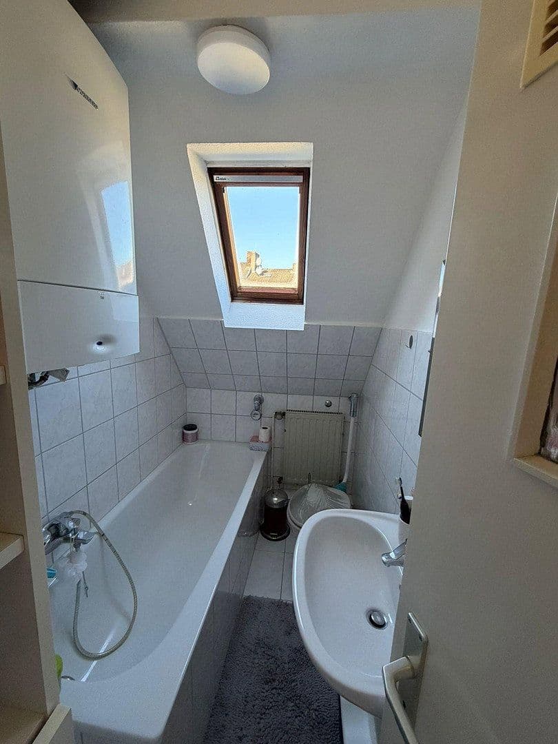 Predaj bytu 3-izbový 41 m², Essen, Severné Porýnie - Westfálsko Predaj bytu 3-izbový 41 m², Essen, Severné Porýnie - Westfálsko