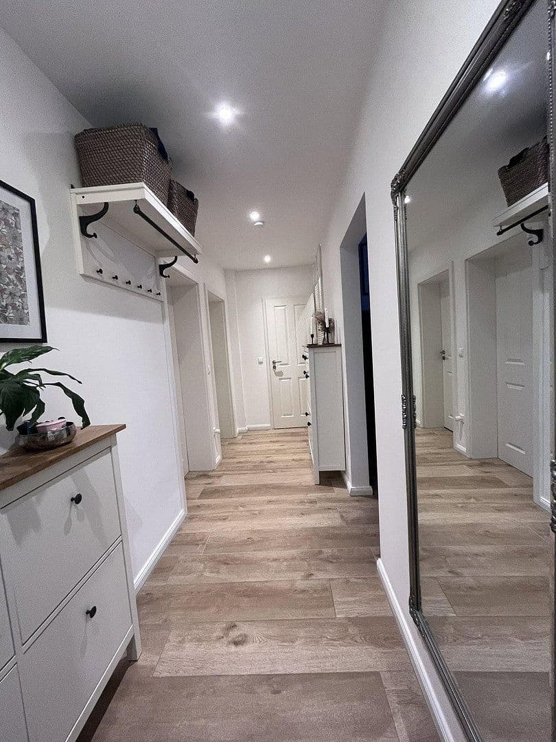 Prenájom bytu 2-izbový 55 m², Langenhagen, Dolné Sasko Prenájom bytu 2-izbový 55 m², Langenhagen, Dolné Sasko