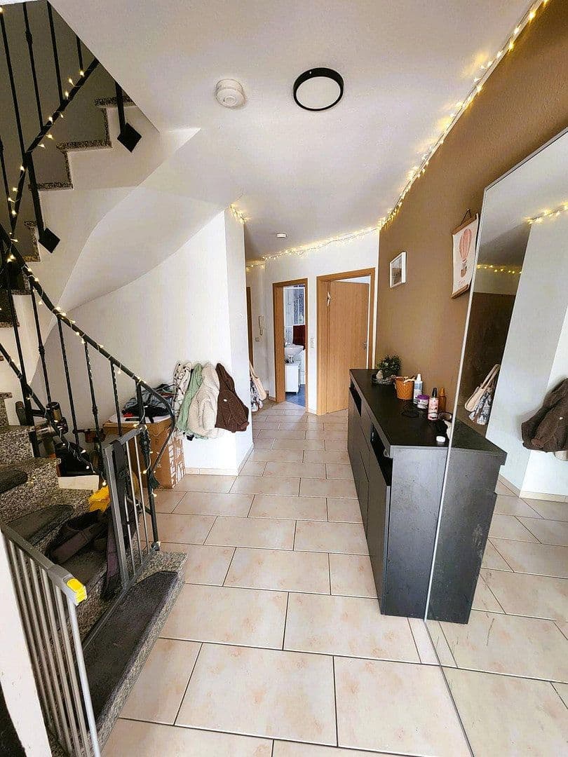 Prenájom bytu 4-izbový 116 m², Gartenstraße 46, Bergheim, Severné Porýnie - Westfálsko Prenájom bytu 4-izbový 116 m², Gartenstraße 46, Bergheim, Severné Porýnie - Westfálsko