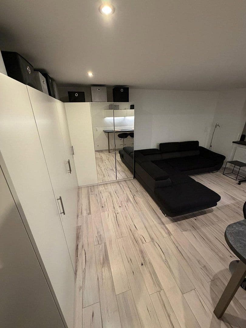 Prenájom bytu 1-izbový 39 m², Möhringer Landstraße 35, Stuttgart, Bádensko-Wurttembersko Prenájom bytu 1-izbový 39 m², Möhringer Landstraße 35, Stuttgart, Bádensko-Wurttembersko