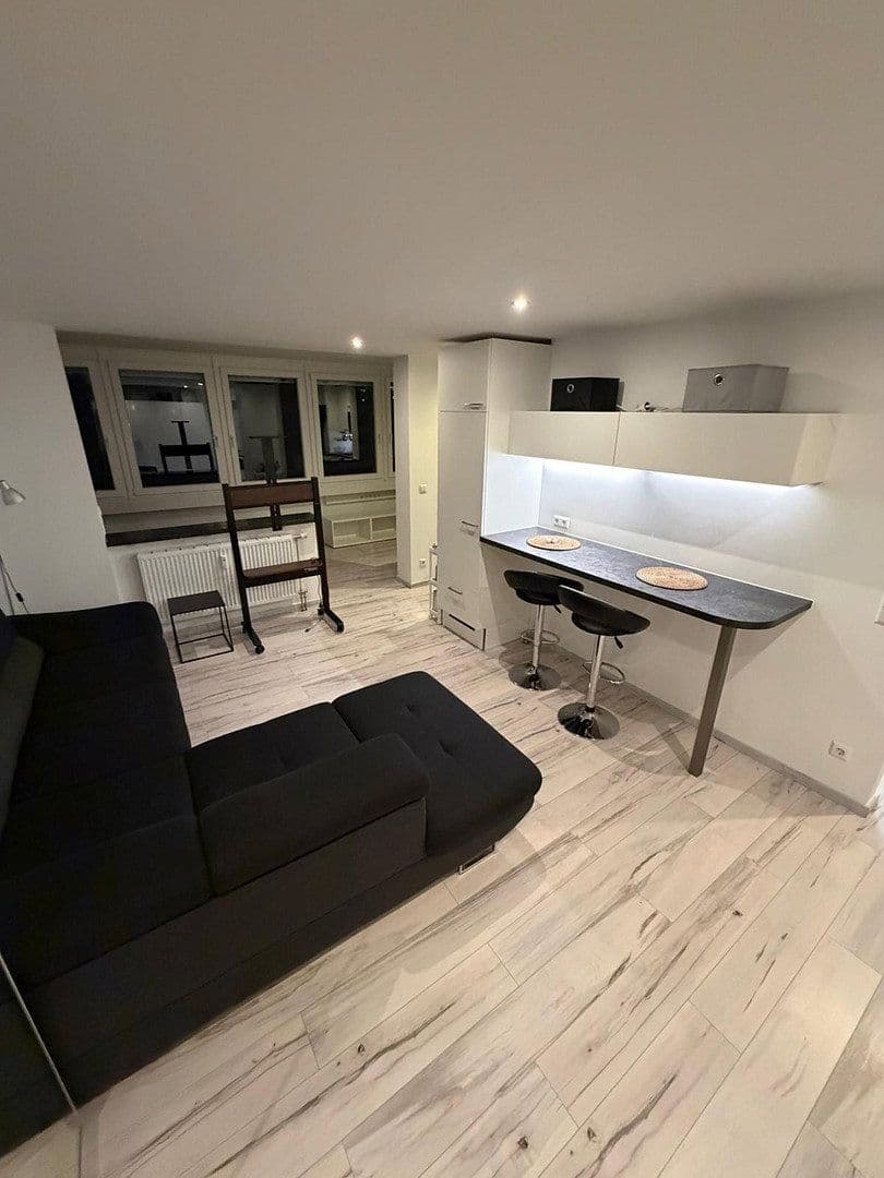 Prenájom bytu 1-izbový 39 m², Möhringer Landstraße 35, Stuttgart, Bádensko-Wurttembersko Prenájom bytu 1-izbový 39 m², Möhringer Landstraße 35, Stuttgart, Bádensko-Wurttembersko