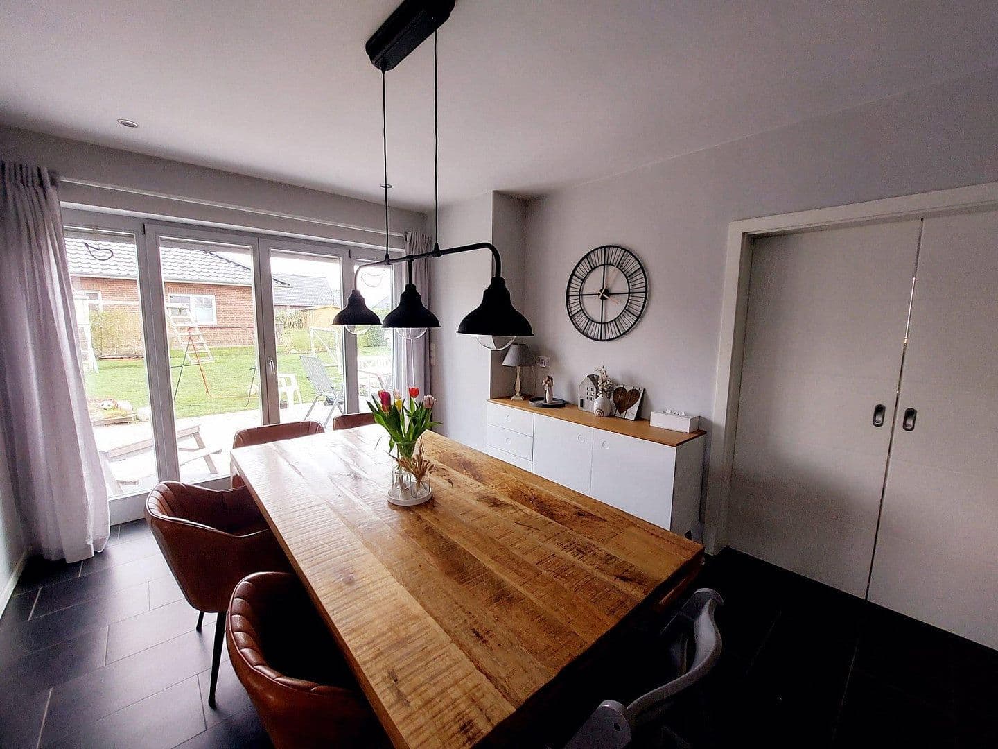Predaj domu 147 m², pozemek 866 m², Haseldorf, Šlezvicko-Holštajnsko Predaj domu 147 m², pozemek 866 m², Haseldorf, Šlezvicko-Holštajnsko