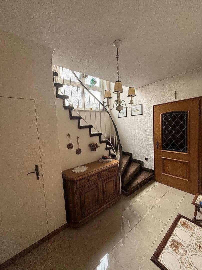 Predaj domu 120 m², pozemek 537 m², Trier, Porýnie-Falcko Predaj domu 120 m², pozemek 537 m², Trier, Porýnie-Falcko