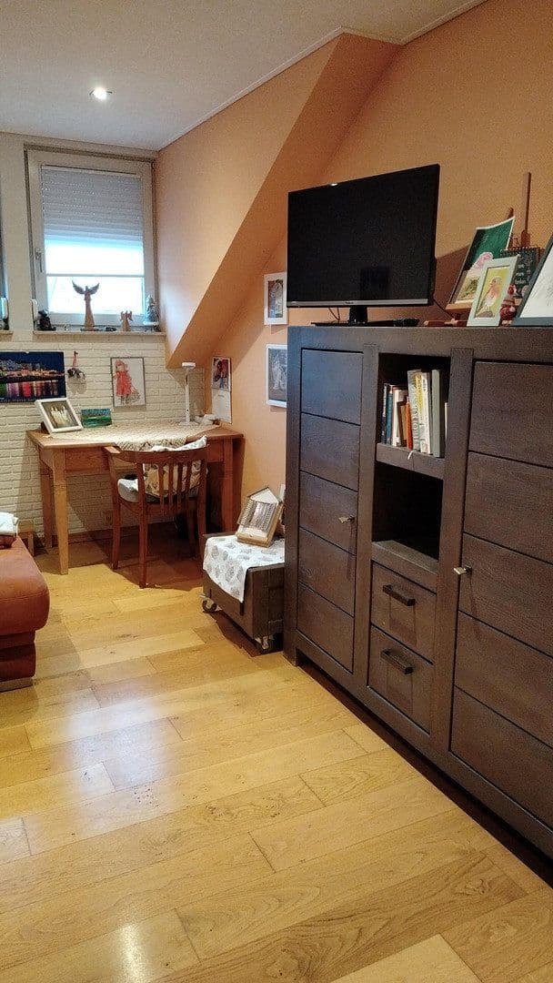 Predaj domu 211 m², pozemek 866 m², Krefelderstr.60, Wegberg, Severné Porýnie - Westfálsko Predaj domu 211 m², pozemek 866 m², Krefelderstr.60, Wegberg, Severné Porýnie - Westfálsko