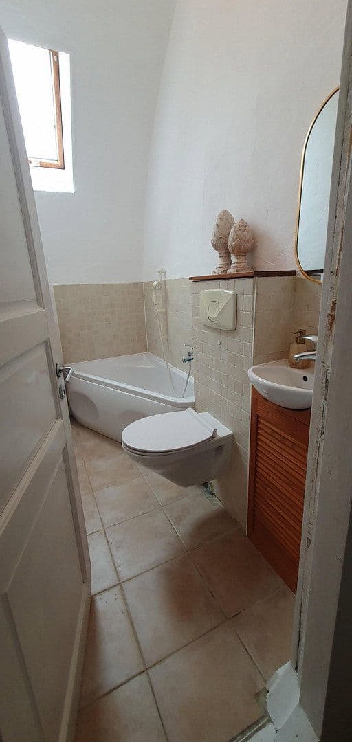 Predaj domu 183 m², pozemek 975 m², Linsengericht, Hesensko Predaj domu 183 m², pozemek 975 m², Linsengericht, Hesensko