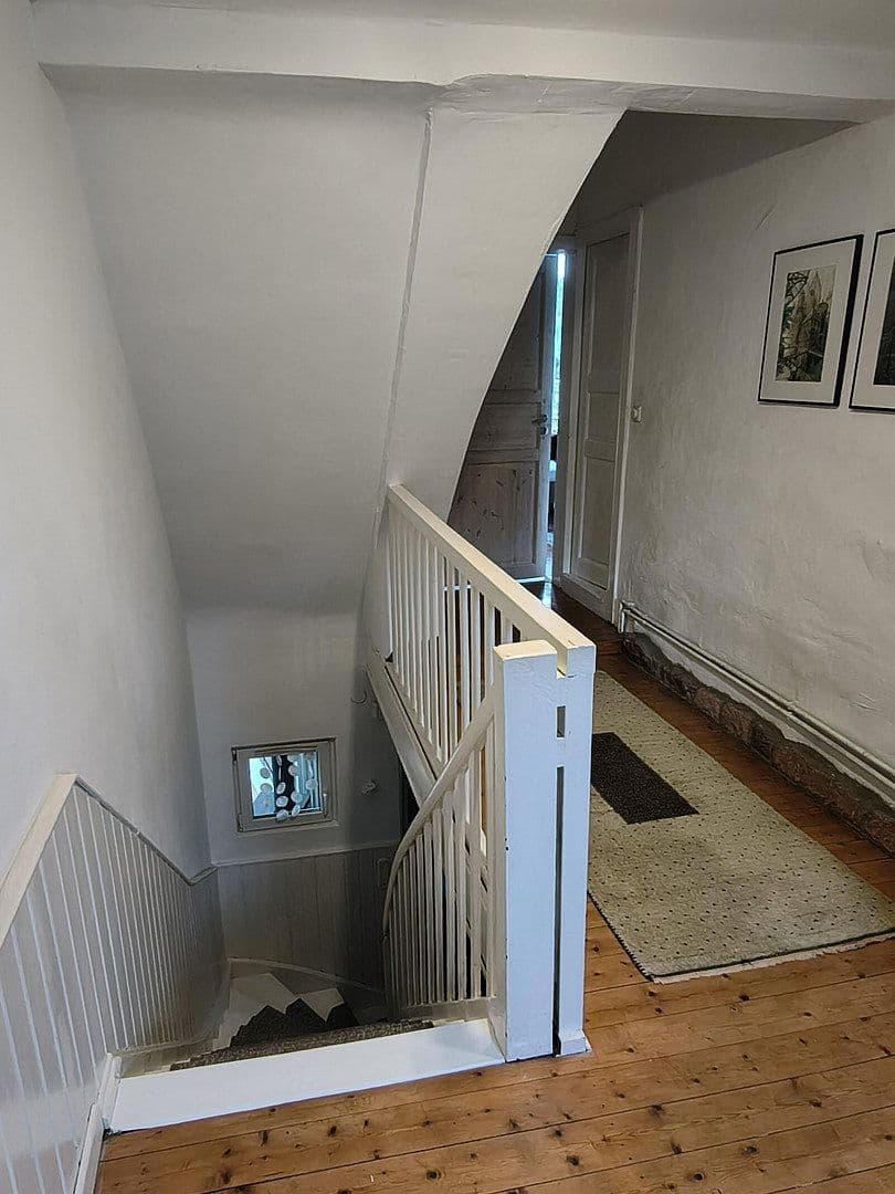 Predaj domu 183 m², pozemek 975 m², Linsengericht, Hesensko Predaj domu 183 m², pozemek 975 m², Linsengericht, Hesensko