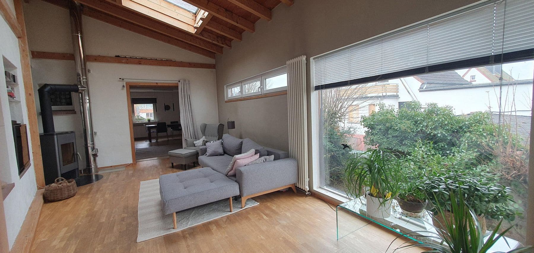 Predaj domu 183 m², pozemek 975 m², Linsengericht, Hesensko Predaj domu 183 m², pozemek 975 m², Linsengericht, Hesensko