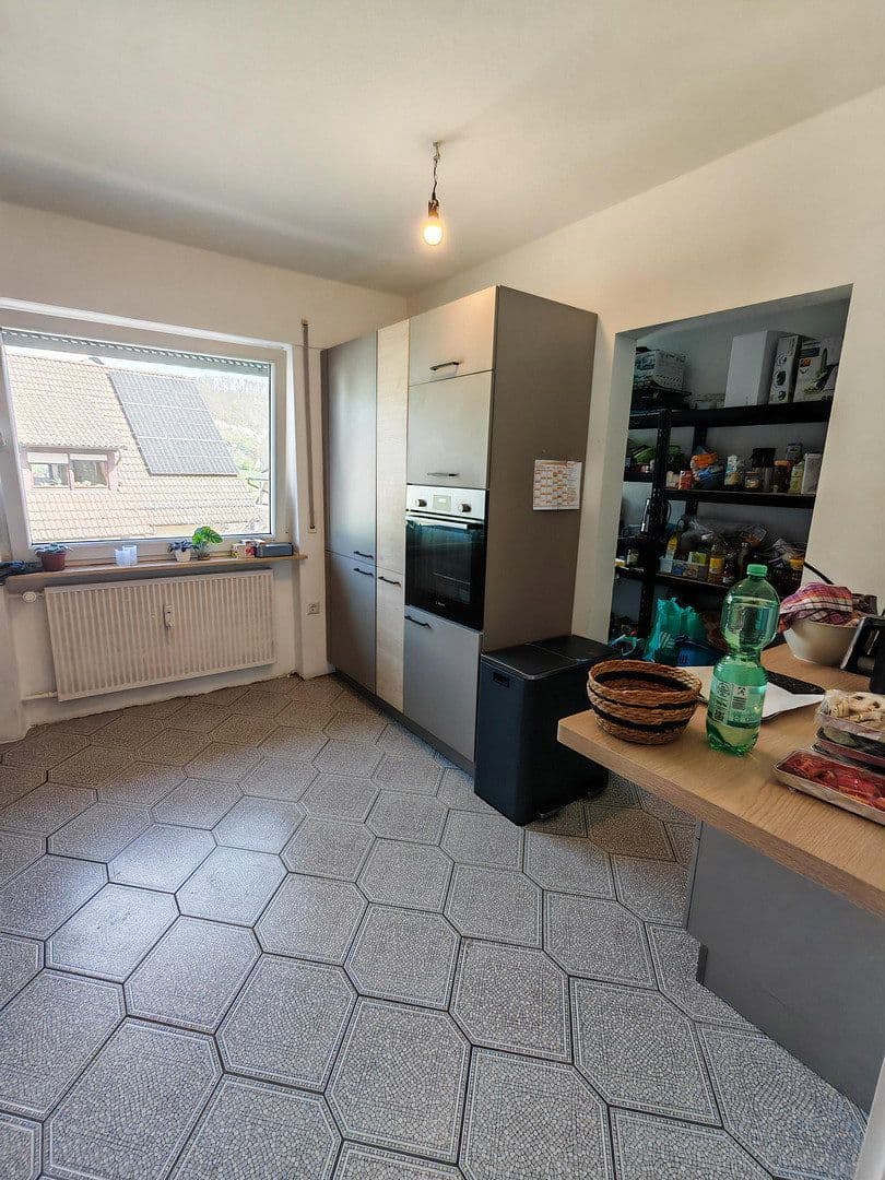 Prenájom bytu 4-izbový 135 m², Heinrich-Weber-Str. 37, Heppenheim, Hesensko Prenájom bytu 4-izbový 135 m², Heinrich-Weber-Str. 37, Heppenheim, Hesensko