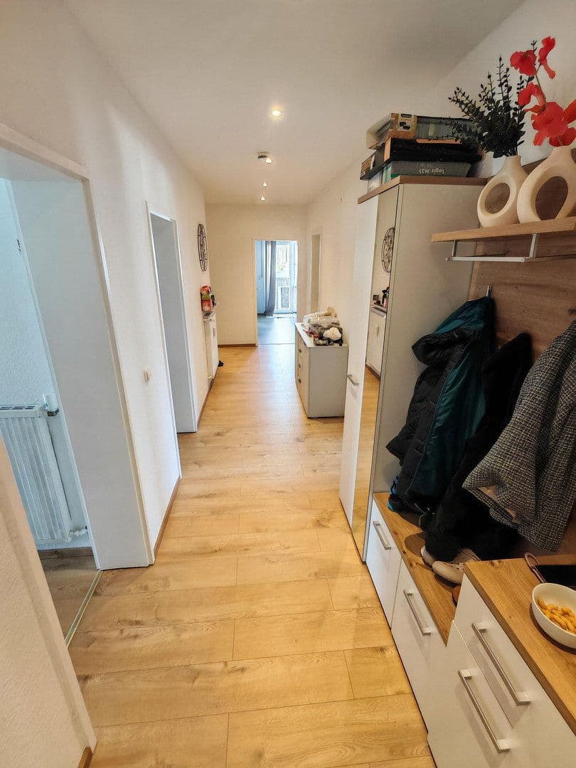 Prenájom bytu 4-izbový 135 m², Heinrich-Weber-Str. 37, Heppenheim, Hesensko Prenájom bytu 4-izbový 135 m², Heinrich-Weber-Str. 37, Heppenheim, Hesensko