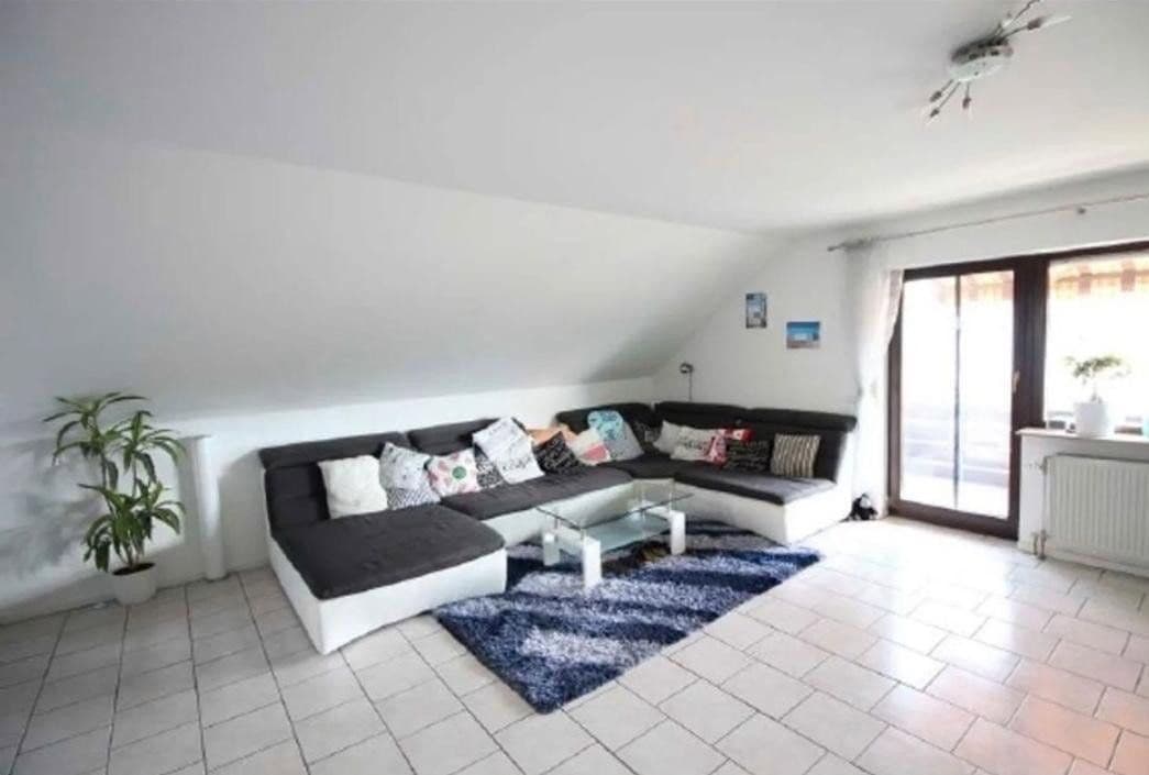 Prenájom bytu 3-izbový 96 m², Starkenburgring 25, Alsbach-Hähnlein, Hesensko Prenájom bytu 3-izbový 96 m², Starkenburgring 25, Alsbach-Hähnlein, Hesensko