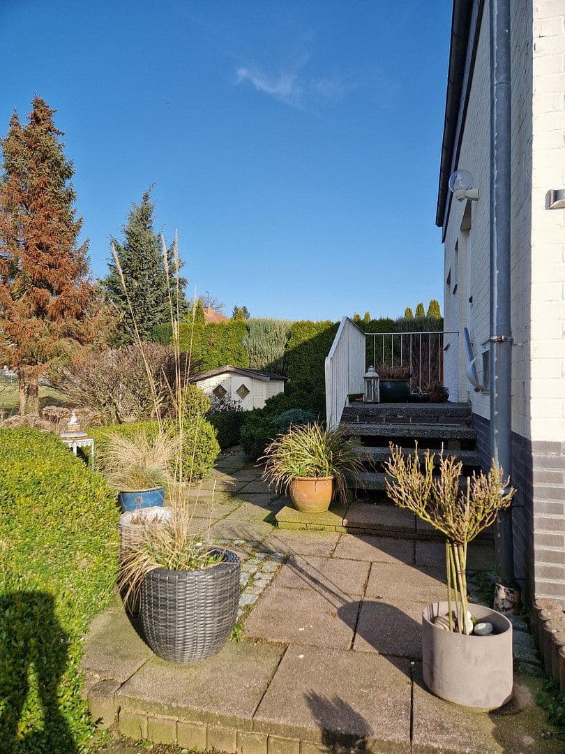 Predaj domu 120 m², pozemek 1.300 m², Bad Münder am Deister, Dolné Sasko Predaj domu 120 m², pozemek 1.300 m², Bad Münder am Deister, Dolné Sasko