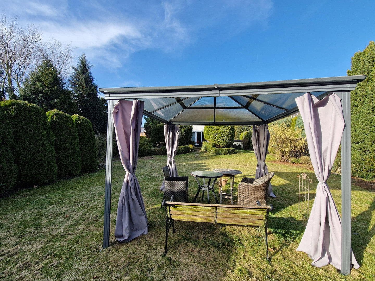 Predaj domu 120 m², pozemek 1.300 m², Bad Münder am Deister, Dolné Sasko Predaj domu 120 m², pozemek 1.300 m², Bad Münder am Deister, Dolné Sasko