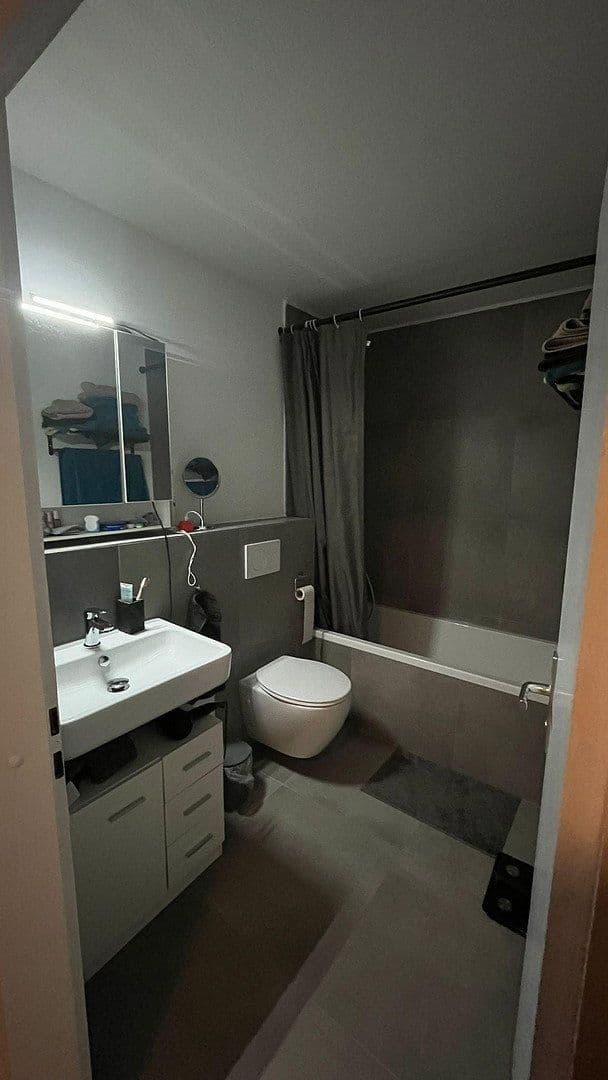 Prenájom bytu 2-izbový 54 m², Heilbronn, Bádensko-Wurttembersko Prenájom bytu 2-izbový 54 m², Heilbronn, Bádensko-Wurttembersko