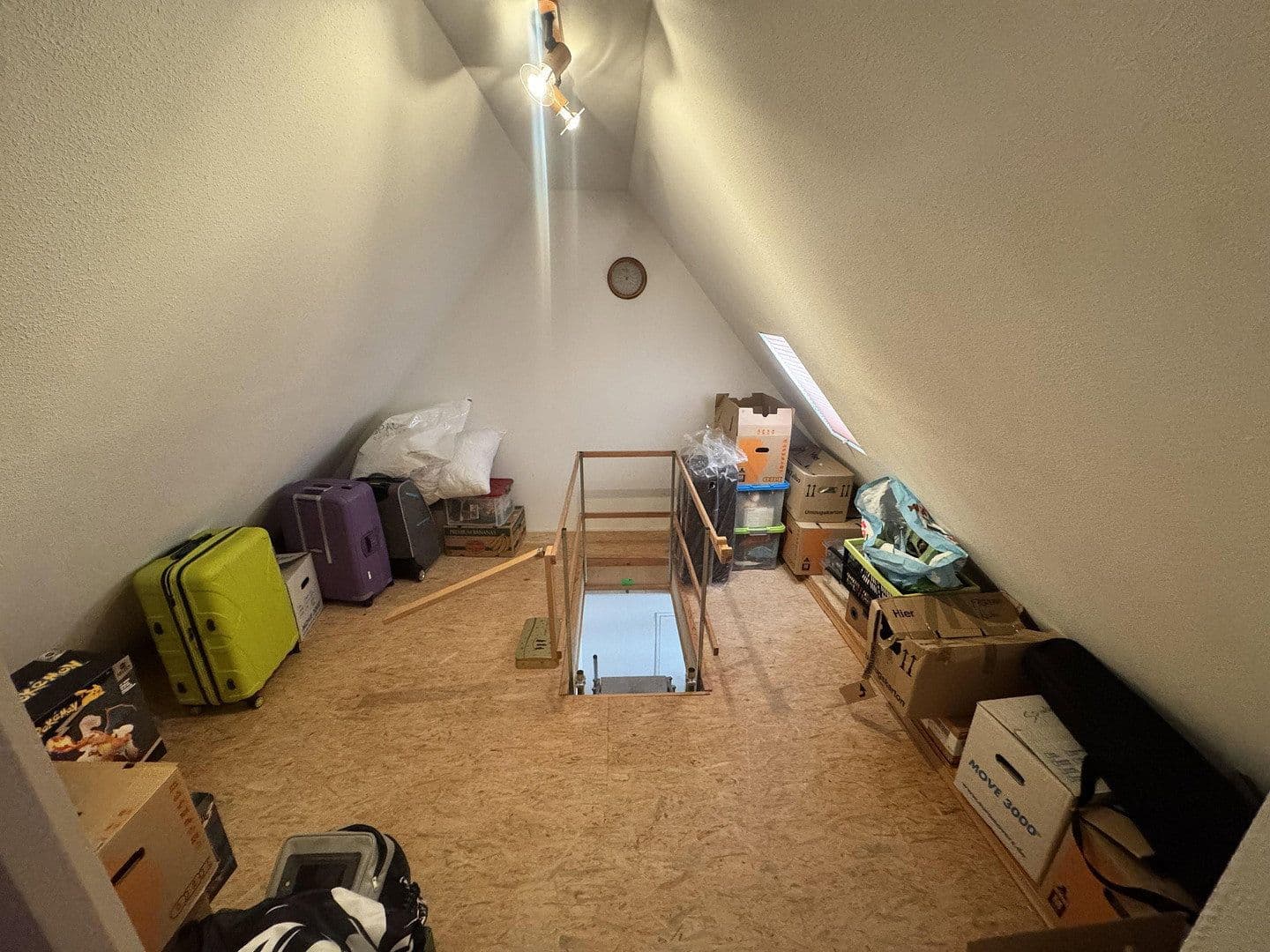 Predaj domu 131 m², pozemek 672 m², Neukirchen bei Sulzbach-Rosenberg, Bavorsko Predaj domu 131 m², pozemek 672 m², Neukirchen bei Sulzbach-Rosenberg, Bavorsko