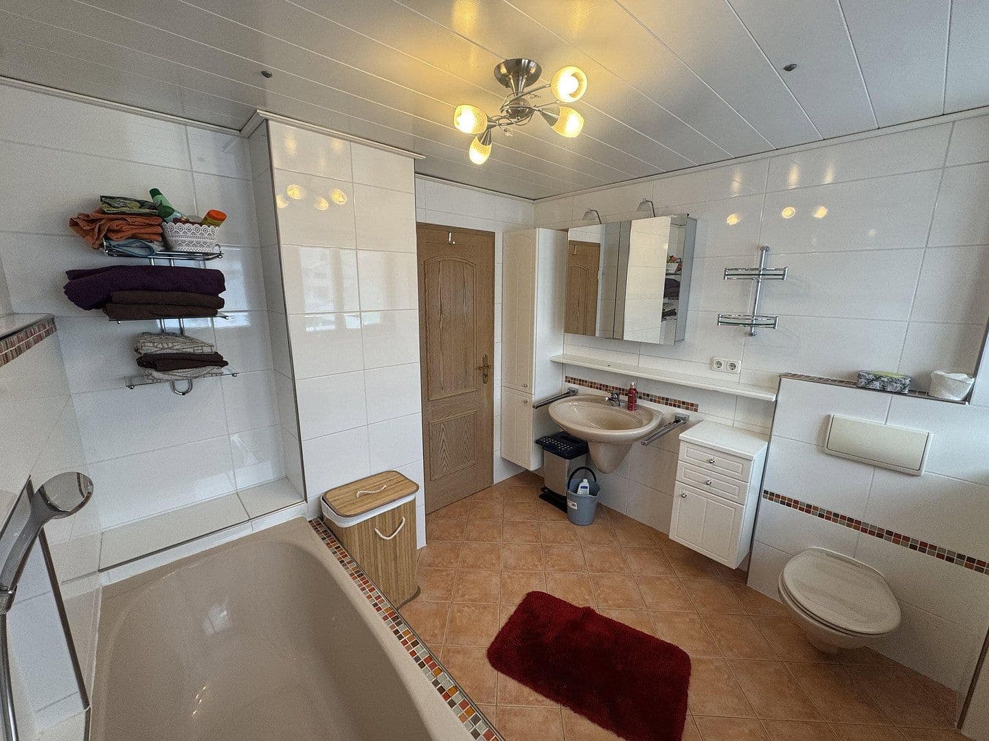 Predaj domu 131 m², pozemek 672 m², Neukirchen bei Sulzbach-Rosenberg, Bavorsko Predaj domu 131 m², pozemek 672 m², Neukirchen bei Sulzbach-Rosenberg, Bavorsko