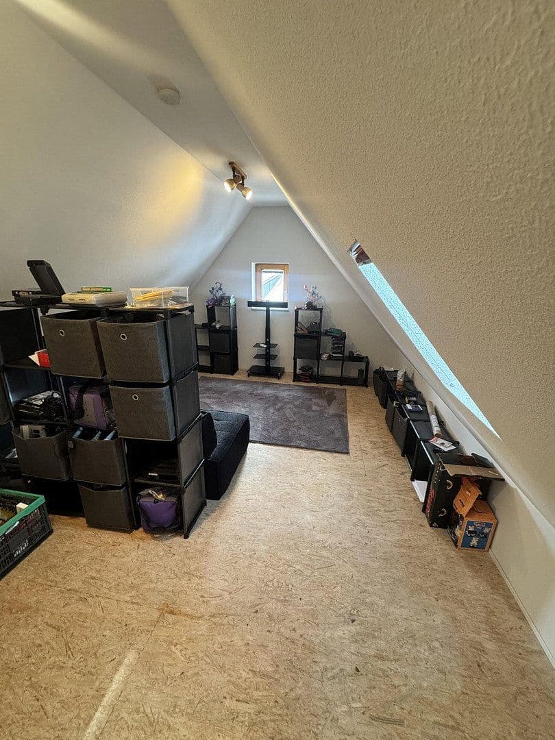 Predaj domu 131 m², pozemek 672 m², Neukirchen bei Sulzbach-Rosenberg, Bavorsko Predaj domu 131 m², pozemek 672 m², Neukirchen bei Sulzbach-Rosenberg, Bavorsko