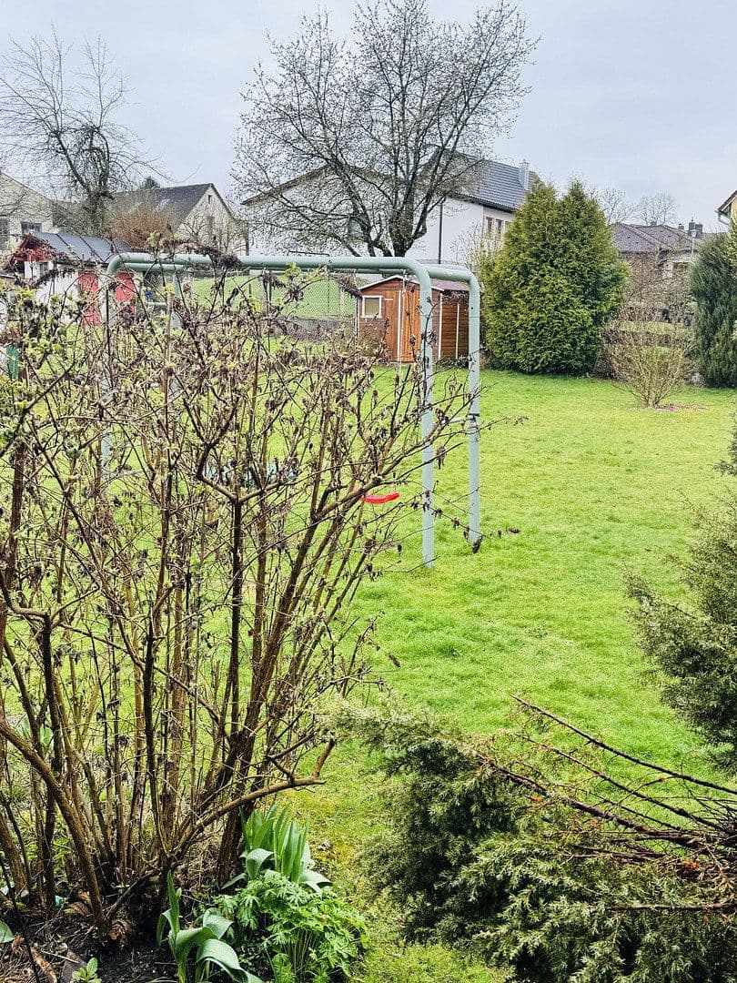 Predaj domu 131 m², pozemek 672 m², Neukirchen bei Sulzbach-Rosenberg, Bavorsko Predaj domu 131 m², pozemek 672 m², Neukirchen bei Sulzbach-Rosenberg, Bavorsko