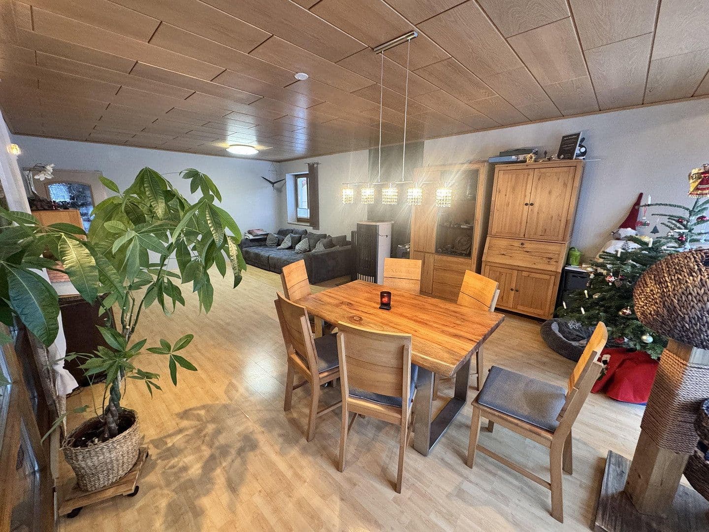 Predaj domu 131 m², pozemek 672 m², Neukirchen bei Sulzbach-Rosenberg, Bavorsko Predaj domu 131 m², pozemek 672 m², Neukirchen bei Sulzbach-Rosenberg, Bavorsko