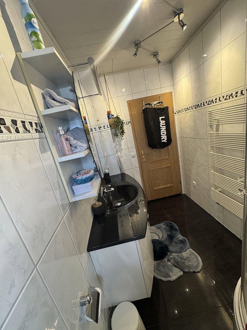 Predaj domu 131 m², pozemek 672 m², Neukirchen bei Sulzbach-Rosenberg, Bavorsko Predaj domu 131 m², pozemek 672 m², Neukirchen bei Sulzbach-Rosenberg, Bavorsko