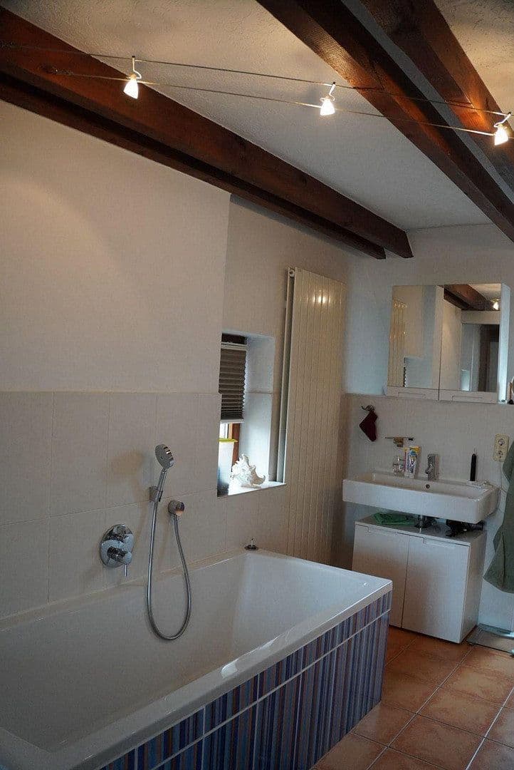 Predaj domu 128 m², pozemek 248 m², Tübingen, Bádensko-Wurttembersko Predaj domu 128 m², pozemek 248 m², Tübingen, Bádensko-Wurttembersko