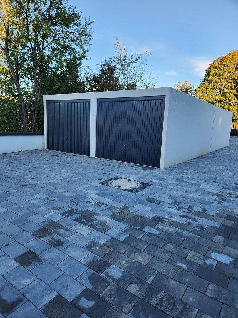 Prenájom bytu 1-izbový 40 m², Kilihofstr. 2, München, Bavorsko Prenájom bytu 1-izbový 40 m², Kilihofstr. 2, München, Bavorsko