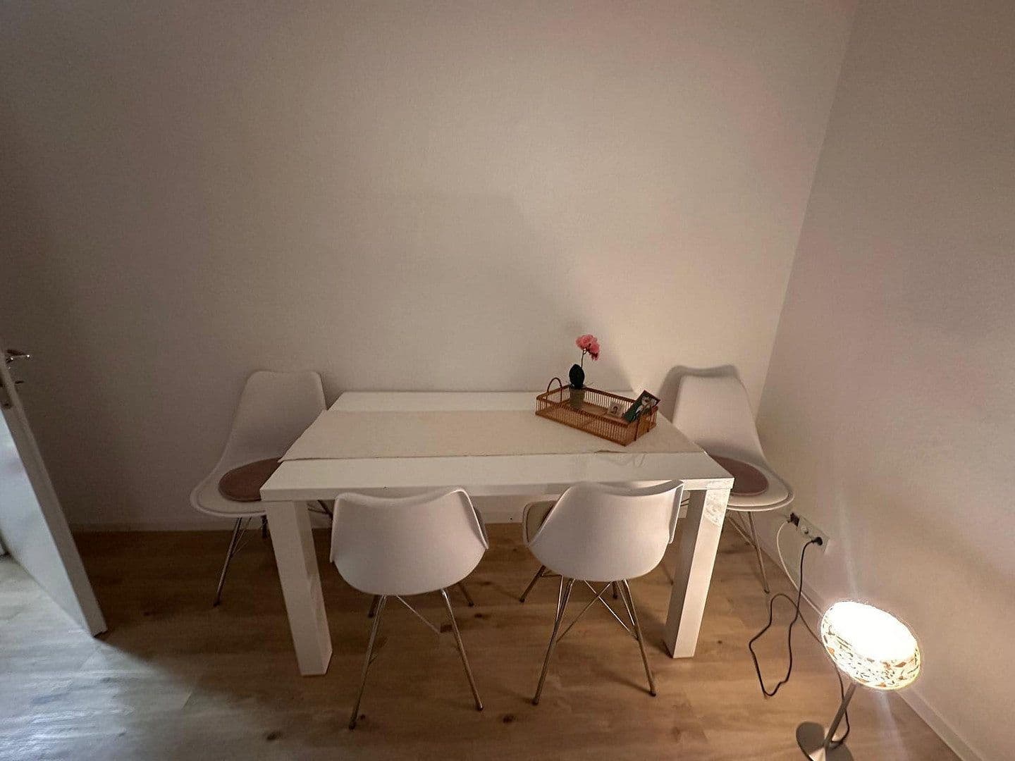 Prenájom bytu 2-izbový 54 m², Hausenerweg 29, Frankfurt - Rödelheim, Hesensko Prenájom bytu 2-izbový 54 m², Hausenerweg 29, Frankfurt - Rödelheim, Hesensko