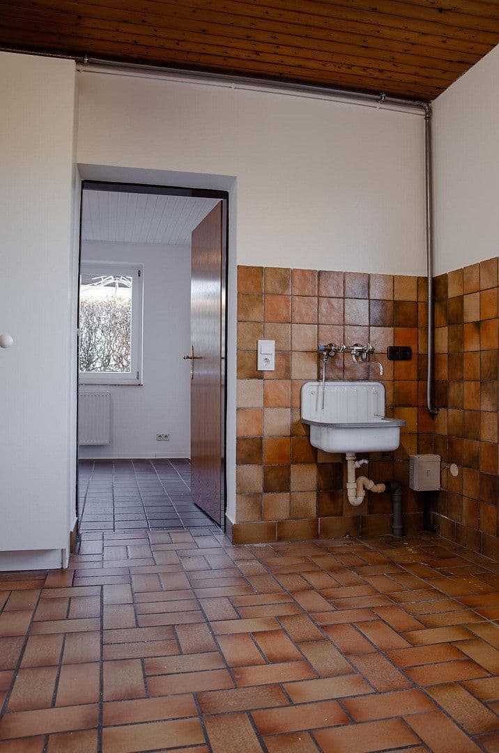 Predaj domu 206 m², pozemek 1.000 m², Quarrendorfer Weg 8, Toppenstedt, Dolné Sasko Predaj domu 206 m², pozemek 1.000 m², Quarrendorfer Weg 8, Toppenstedt, Dolné Sasko