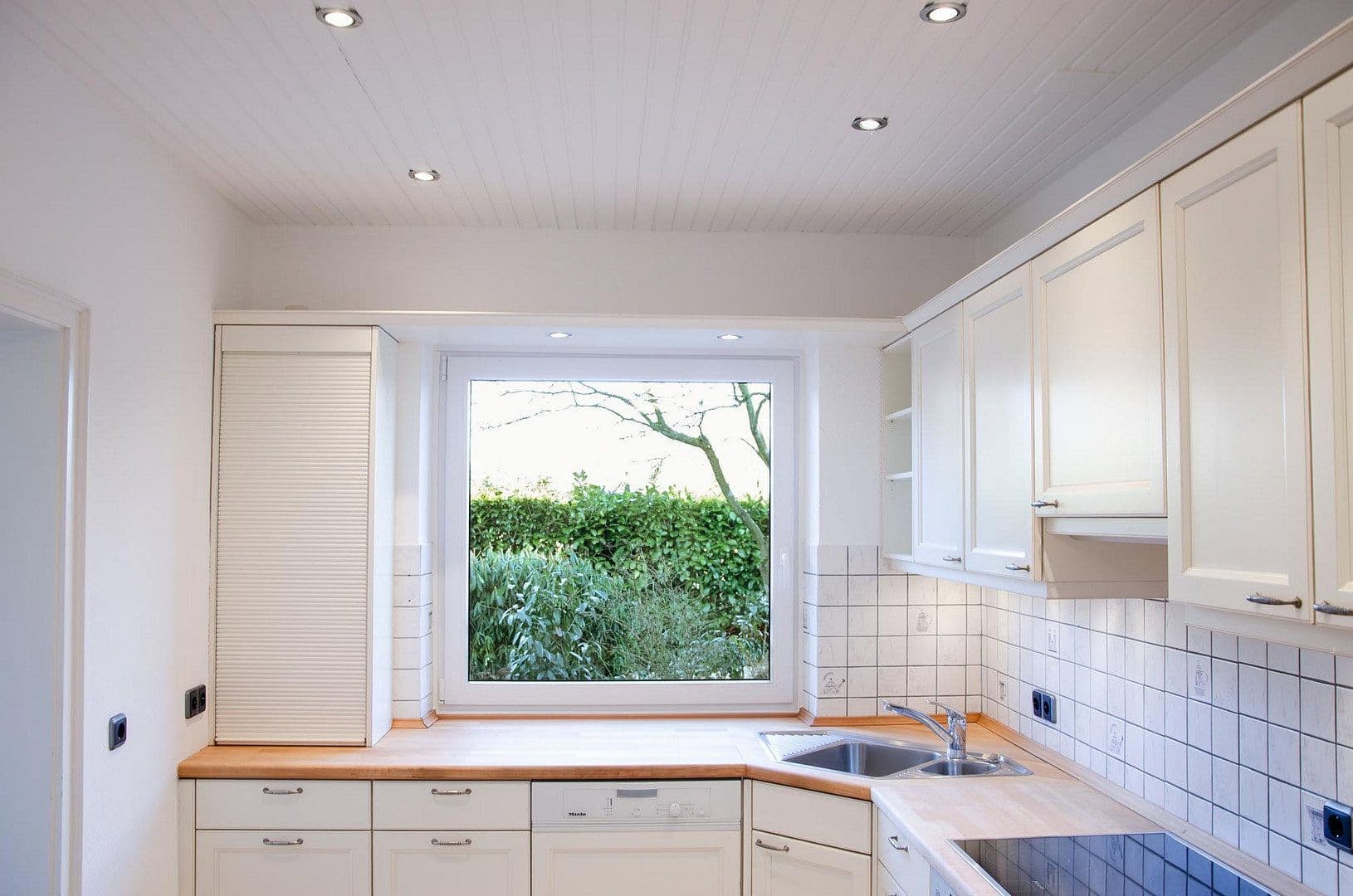 Predaj domu 206 m², pozemek 1.000 m², Quarrendorfer Weg 8, Toppenstedt, Dolné Sasko Predaj domu 206 m², pozemek 1.000 m², Quarrendorfer Weg 8, Toppenstedt, Dolné Sasko