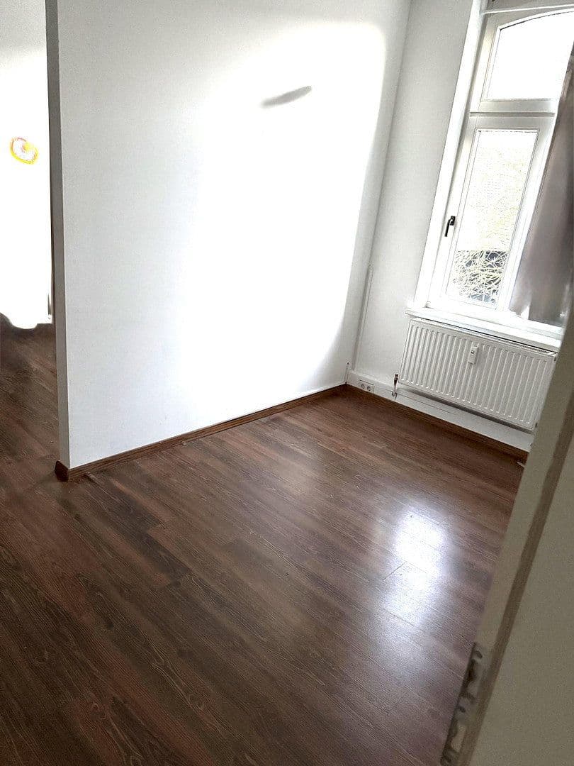 Prenájom kancelárie 156 m², Oberbenrader strasse 51, Krefeld, Severné Porýnie - Westfálsko Prenájom kancelárie 156 m², Oberbenrader strasse 51, Krefeld, Severné Porýnie - Westfálsko