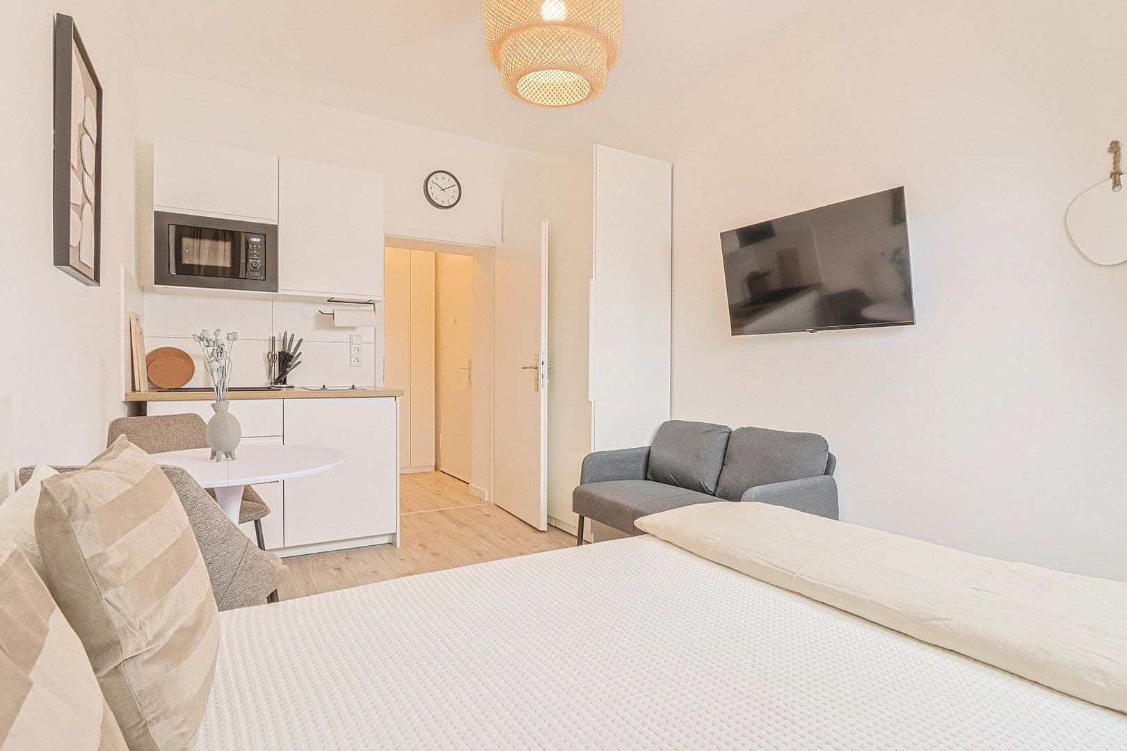 Prenájom bytu 1-izbový 20 m², Sonnenstr. 36a, Düsseldorf, Severné Porýnie - Westfálsko Prenájom bytu 1-izbový 20 m², Sonnenstr. 36a, Düsseldorf, Severné Porýnie - Westfálsko