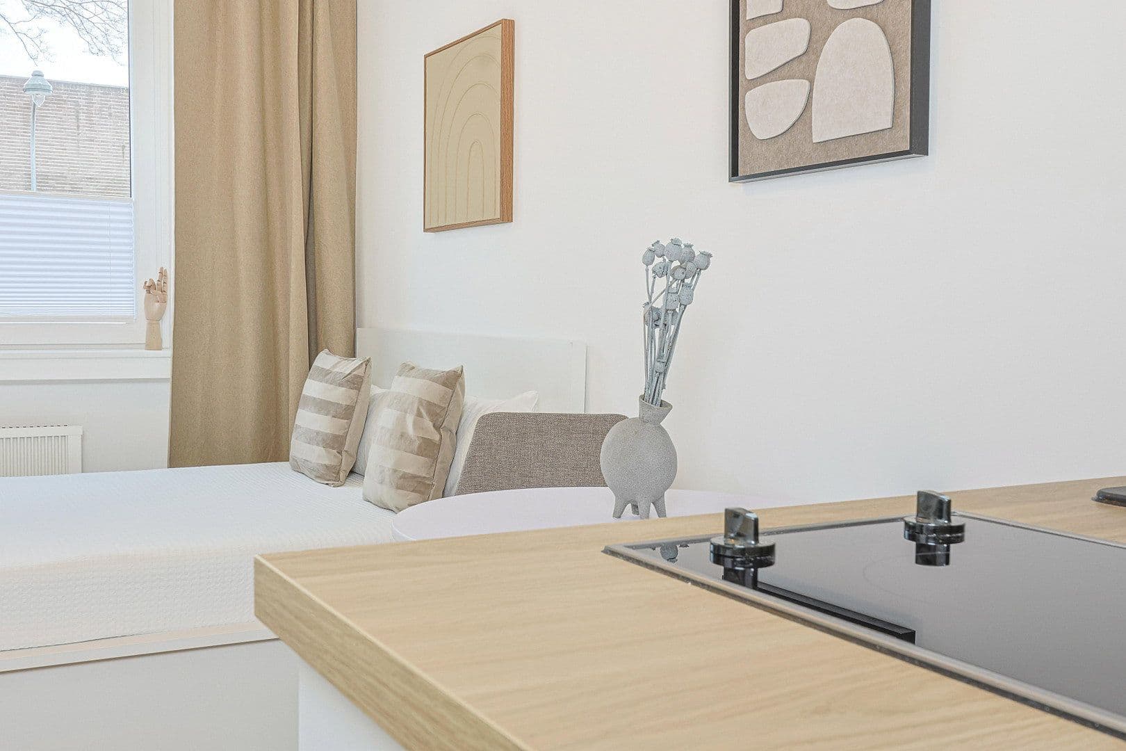 Prenájom bytu 1-izbový 20 m², Sonnenstr. 36a, Düsseldorf, Severné Porýnie - Westfálsko Prenájom bytu 1-izbový 20 m², Sonnenstr. 36a, Düsseldorf, Severné Porýnie - Westfálsko